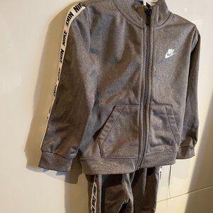 NIKE Sportswear Baby Boy’s Tracksuit, 2-Piece Set - Jacket/Pants - 24 Months NWT